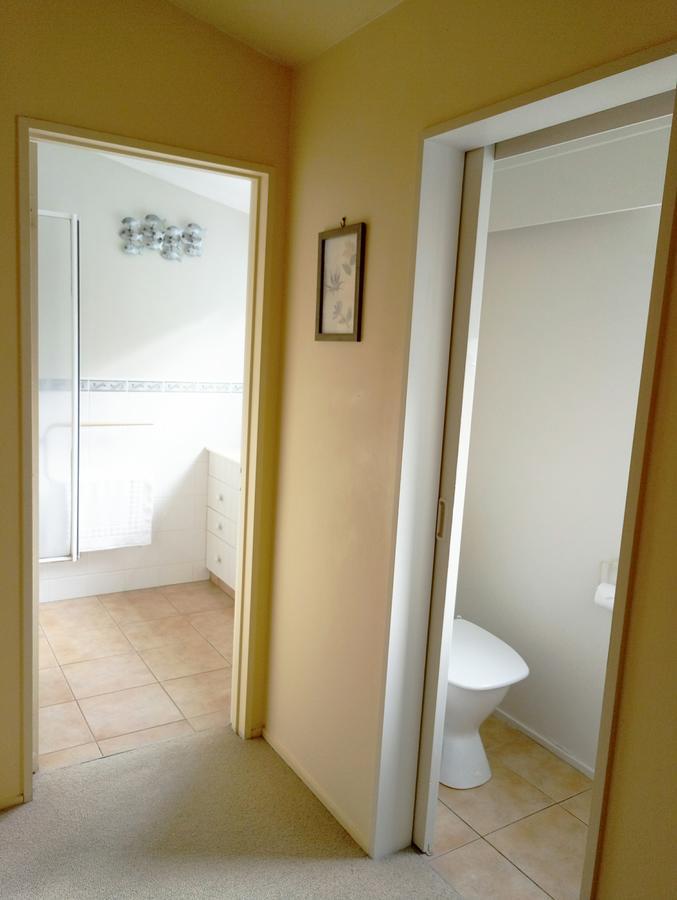 Foodora Lake View Bed & Breakfast Rotorua Bagian luar foto